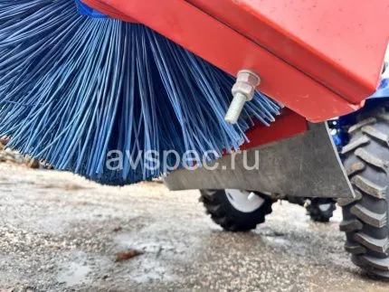 Коммунальная подметальная щетка